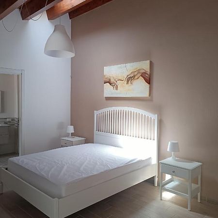 Shalom Hotel Чинизи Екстериор снимка
