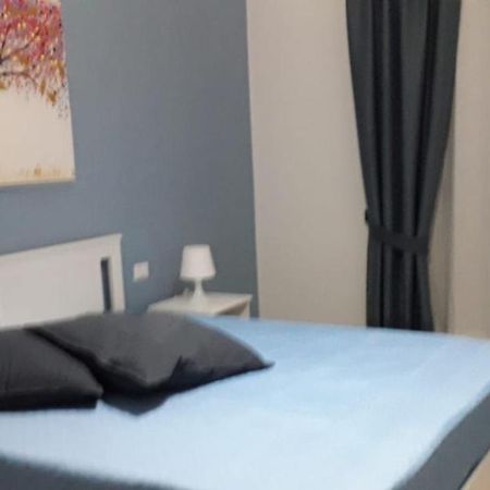 Shalom Hotel Чинизи Екстериор снимка